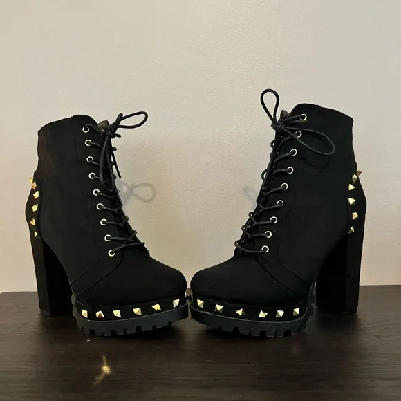 Black studded ankle boots - Picture 2 of 4